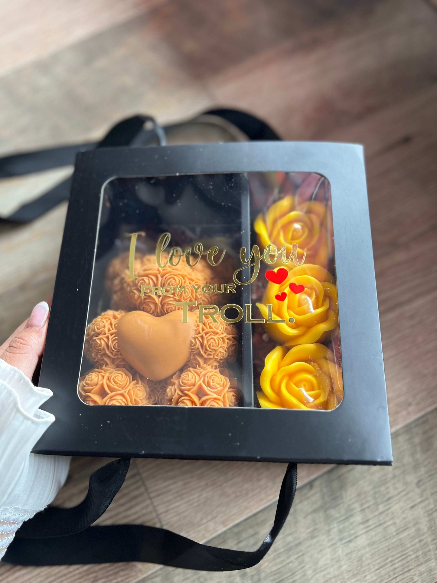 Customizable Teddy bear & Roses gift box