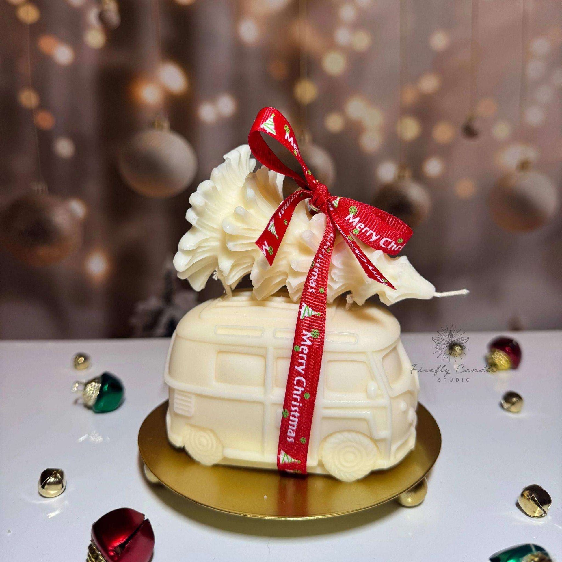 Christmas Tree on Camper Van Candle - Firefly Candle Studio