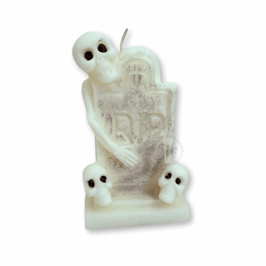 Cementery whisper Candle