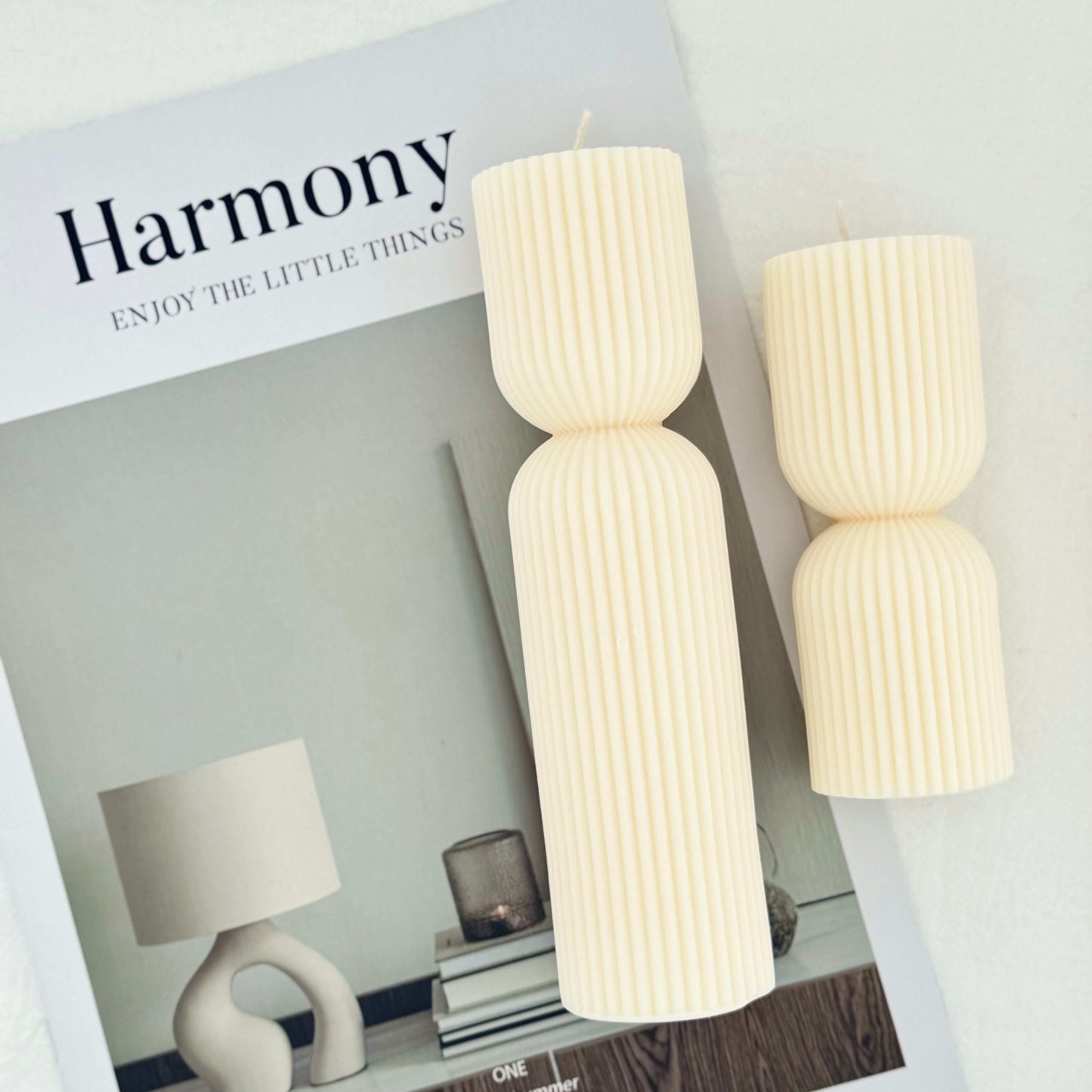 Ribbed Hourglass Candle Set